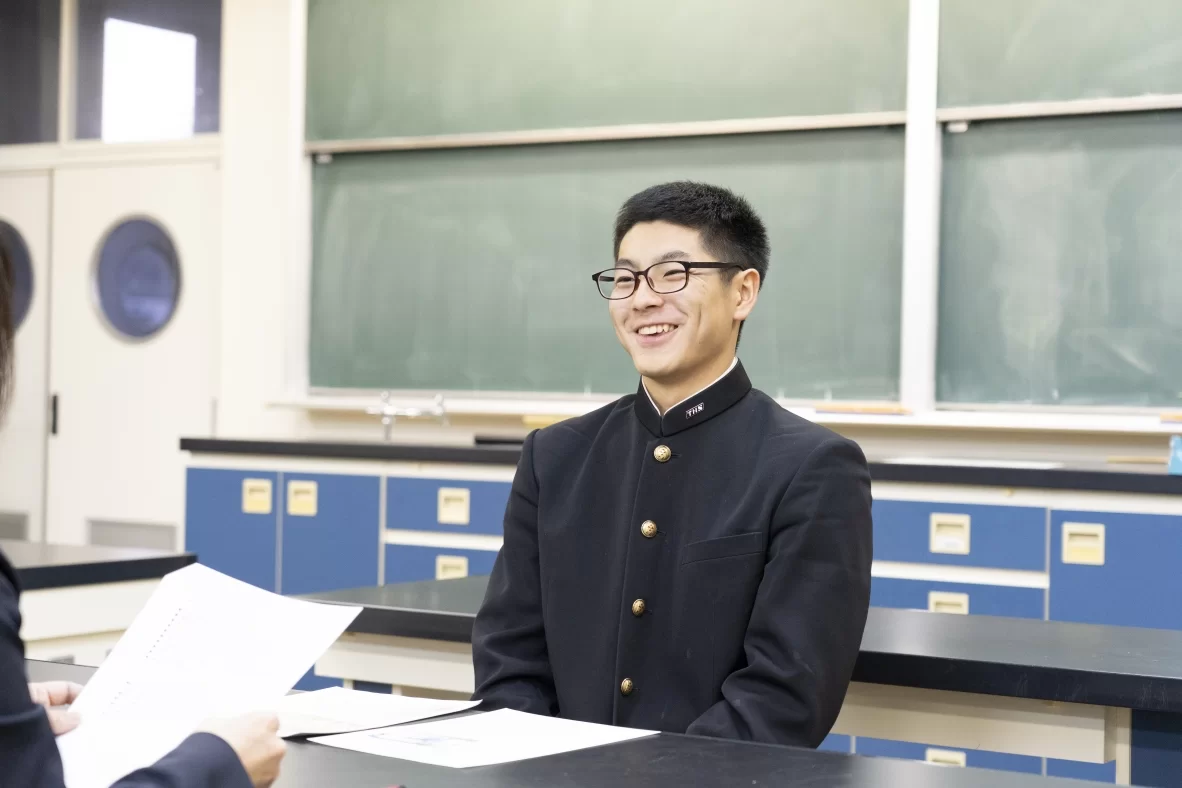 現役高校生の「ひとり研究」から商品化を目指す。 “パイナップルの葉”から生まれた、人と地球にやさしい日焼け止め。